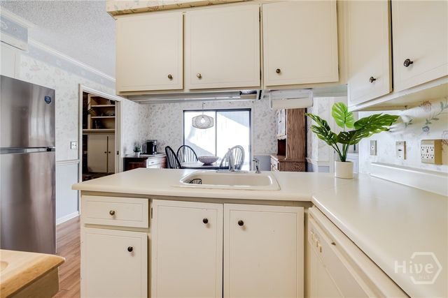 60 Village Green Circle, Savannah, GA 31411