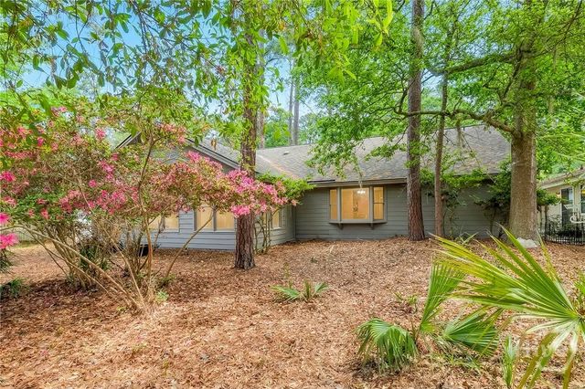 60 Village Green Circle, Savannah, GA 31411