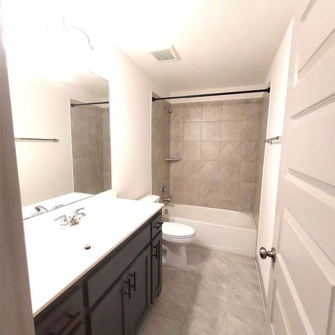 5067 Stream Turn Drive, Royse City, TX 75189