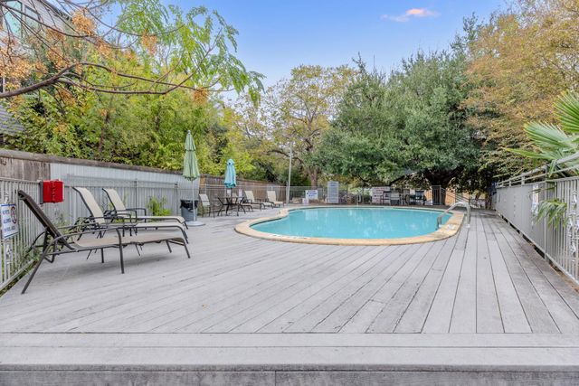 3204 Menchaca RD 710, Austin, TX 78704