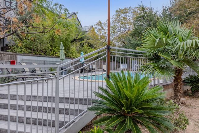 3204 Menchaca RD 710, Austin, TX 78704