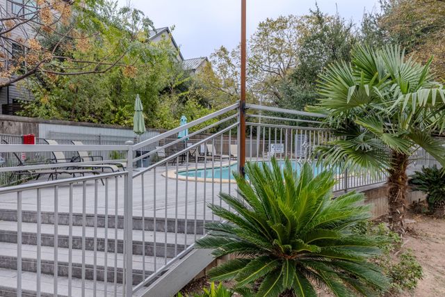 3204 Menchaca RD 710, Austin, TX 78704