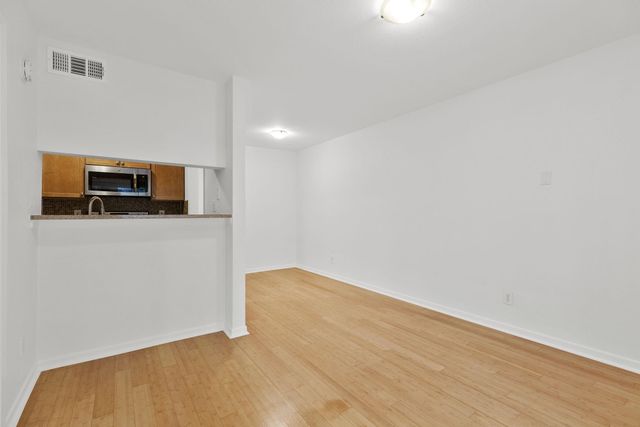 3204 Menchaca RD 710, Austin, TX 78704