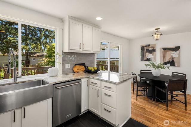 413 9th Avenue, Kirkland, WA 98033