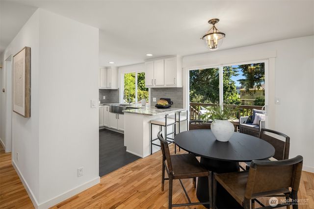 413 9th Avenue, Kirkland, WA 98033