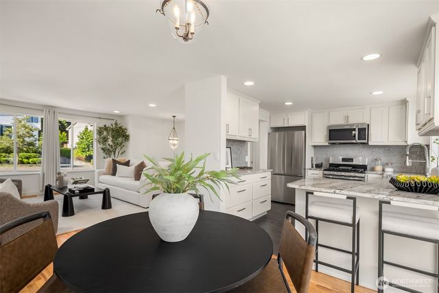 413 9th Avenue, Kirkland, WA 98033