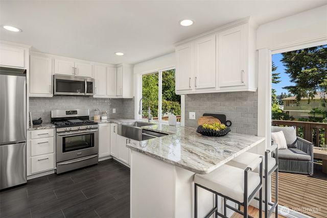 413 9th Avenue, Kirkland, WA 98033