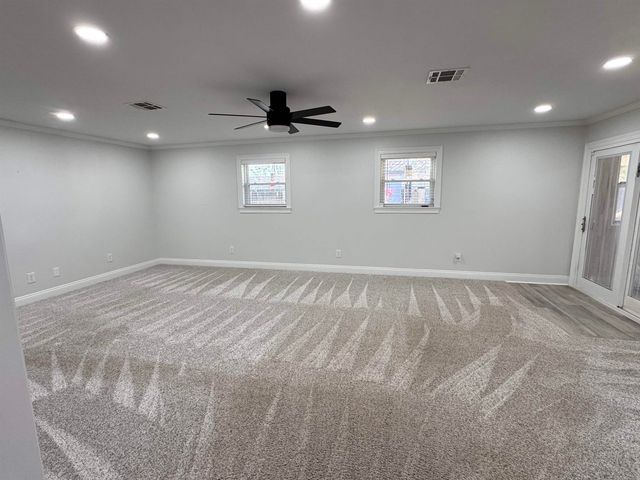 1017 Hickory St, Morgan City, LA 70380