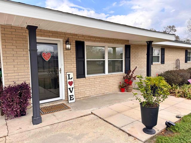 1017 Hickory St, Morgan City, LA 70380