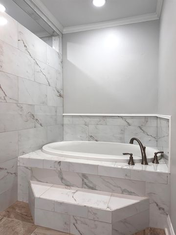 1017 Hickory St, Morgan City, LA 70380