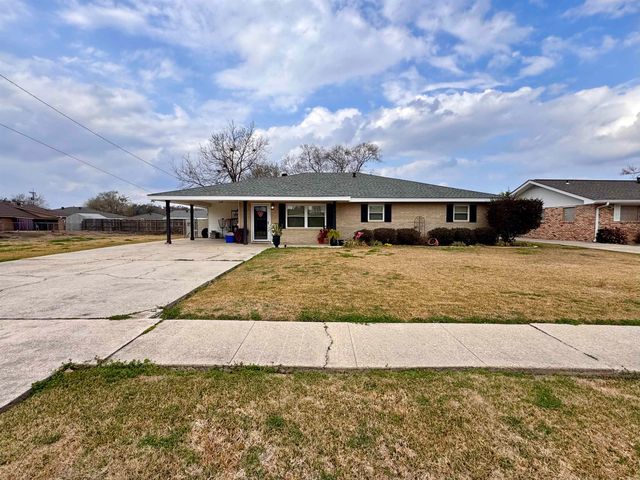 1017 Hickory St, Morgan City, LA 70380