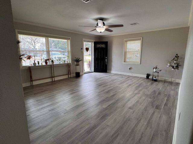 1017 Hickory St, Morgan City, LA 70380