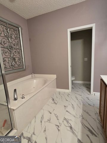 84 Falkland Avenue, Savannah, GA 31407