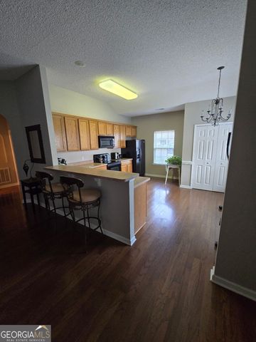 84 Falkland Avenue, Savannah, GA 31407