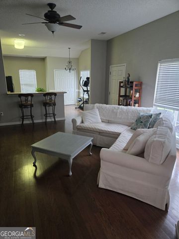 84 Falkland Avenue, Savannah, GA 31407