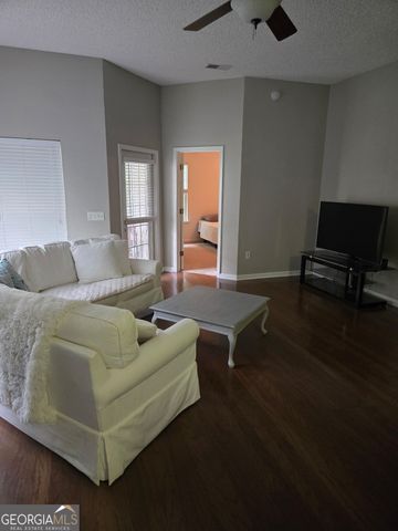 84 Falkland Avenue, Savannah, GA 31407