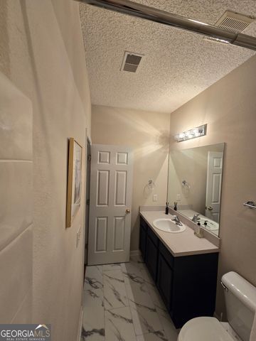 84 Falkland Avenue, Savannah, GA 31407