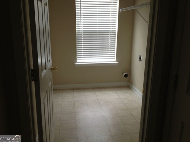 84 Falkland Avenue, Savannah, GA 31407