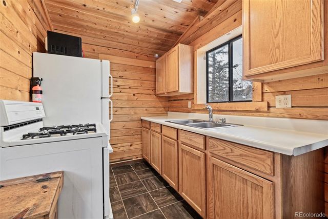 225 Deadwood Drive, Jefferson, CO 80456