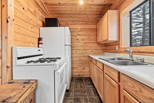 225 Deadwood Drive, Jefferson, CO 80456
