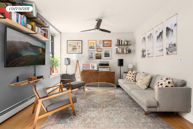 352 W 117th St Apt 2B, New York City, NY 10026