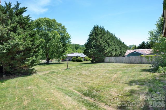 2802 Beaverdam Road, Canton, NC 28716