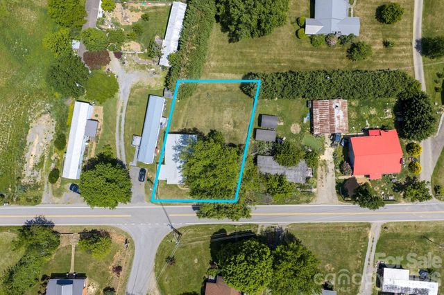 2802 Beaverdam Road, Canton, NC 28716