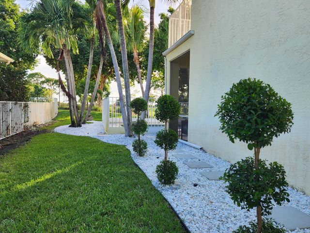 1851 Corsica Drive, Wellington, FL 33414