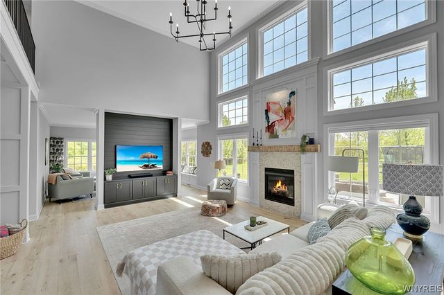 10285 Clarence Center Road, Clarence, NY 14031
