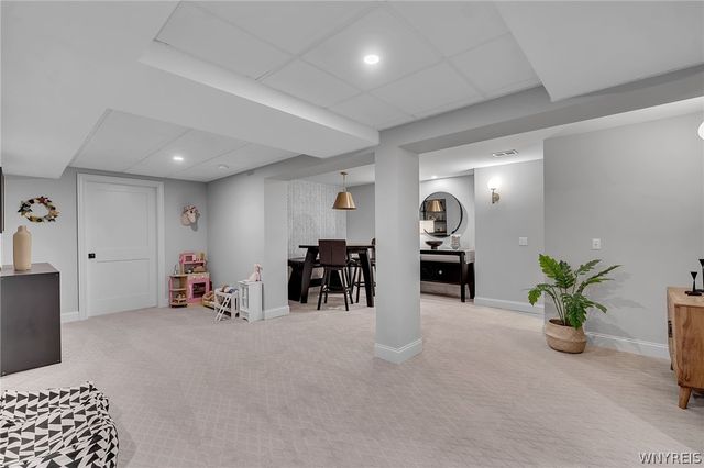 10285 Clarence Center Road, Clarence, NY 14031
