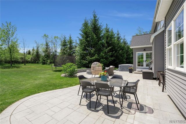 10285 Clarence Center Road, Clarence, NY 14031