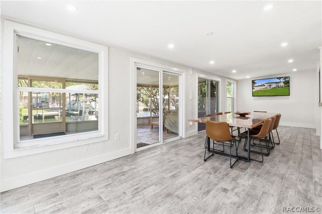 9235 W Harbor Isle Court, Crystal River, FL 34429