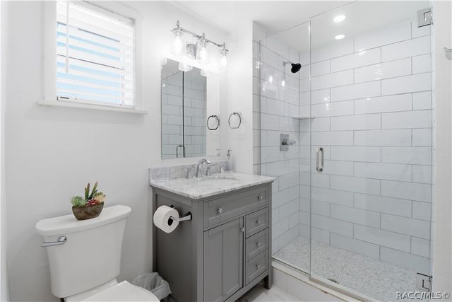9235 W Harbor Isle Court, Crystal River, FL 34429