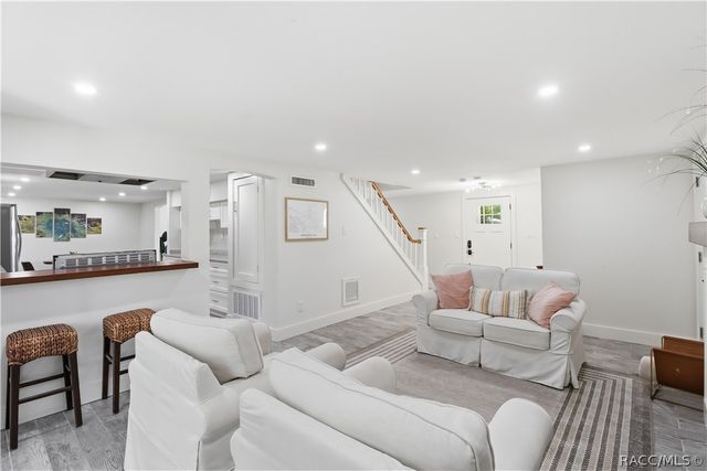9235 W Harbor Isle Court, Crystal River, FL 34429