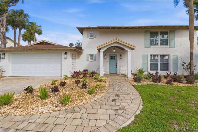 9235 W Harbor Isle Court, Crystal River, FL 34429