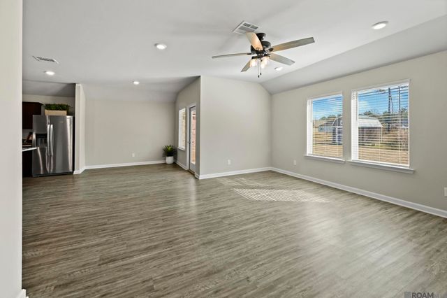 35572 Grovemont Dr, Denham Springs, LA 70706