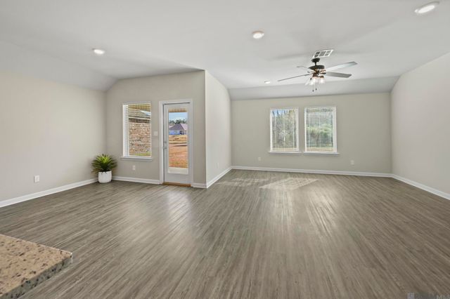 35572 Grovemont Dr, Denham Springs, LA 70706