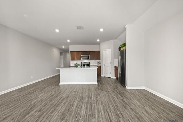 35572 Grovemont Dr, Denham Springs, LA 70706