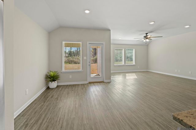 35572 Grovemont Dr, Denham Springs, LA 70706