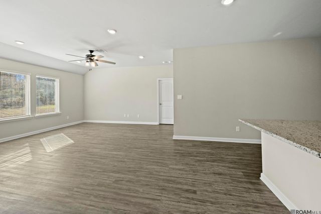 35572 Grovemont Dr, Denham Springs, LA 70706