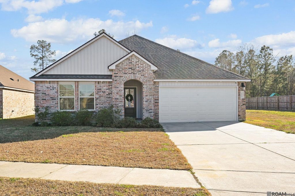 35572 Grovemont Dr, Denham Springs, LA 70706