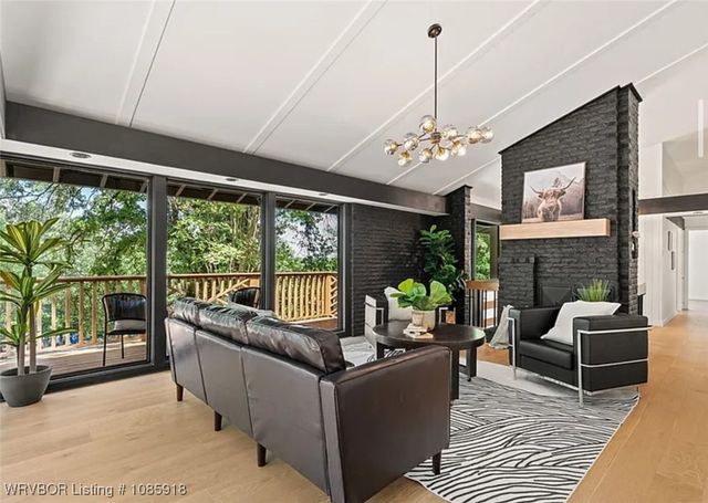 12 Carthage Circle, Fort Smith, AR 72901