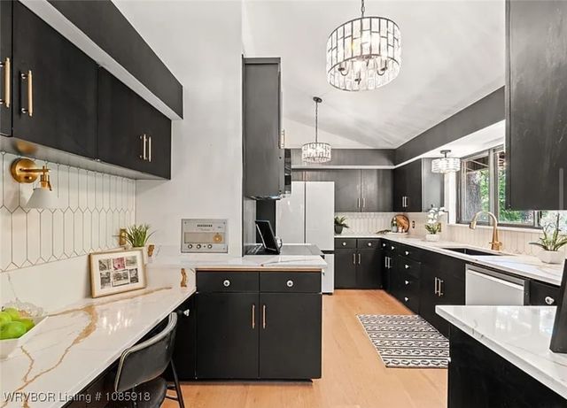 12 Carthage Circle, Fort Smith, AR 72901