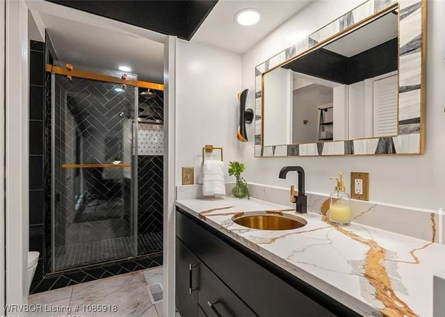 12 Carthage Circle, Fort Smith, AR 72901