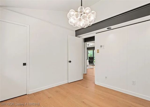 12 Carthage Circle, Fort Smith, AR 72901