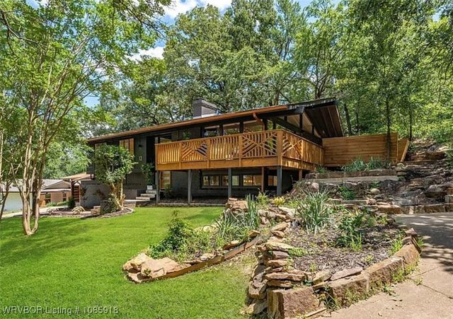 12 Carthage Circle, Fort Smith, AR 72901