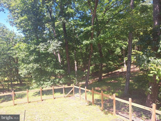 71 TRAPPER RIDGE LN, Hedgesville, WV 25427