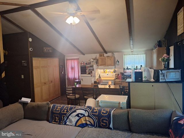 71 TRAPPER RIDGE LN, Hedgesville, WV 25427