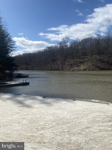71 TRAPPER RIDGE LN, Hedgesville, WV 25427