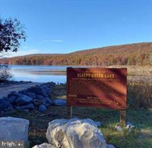 71 TRAPPER RIDGE LN, Hedgesville, WV 25427